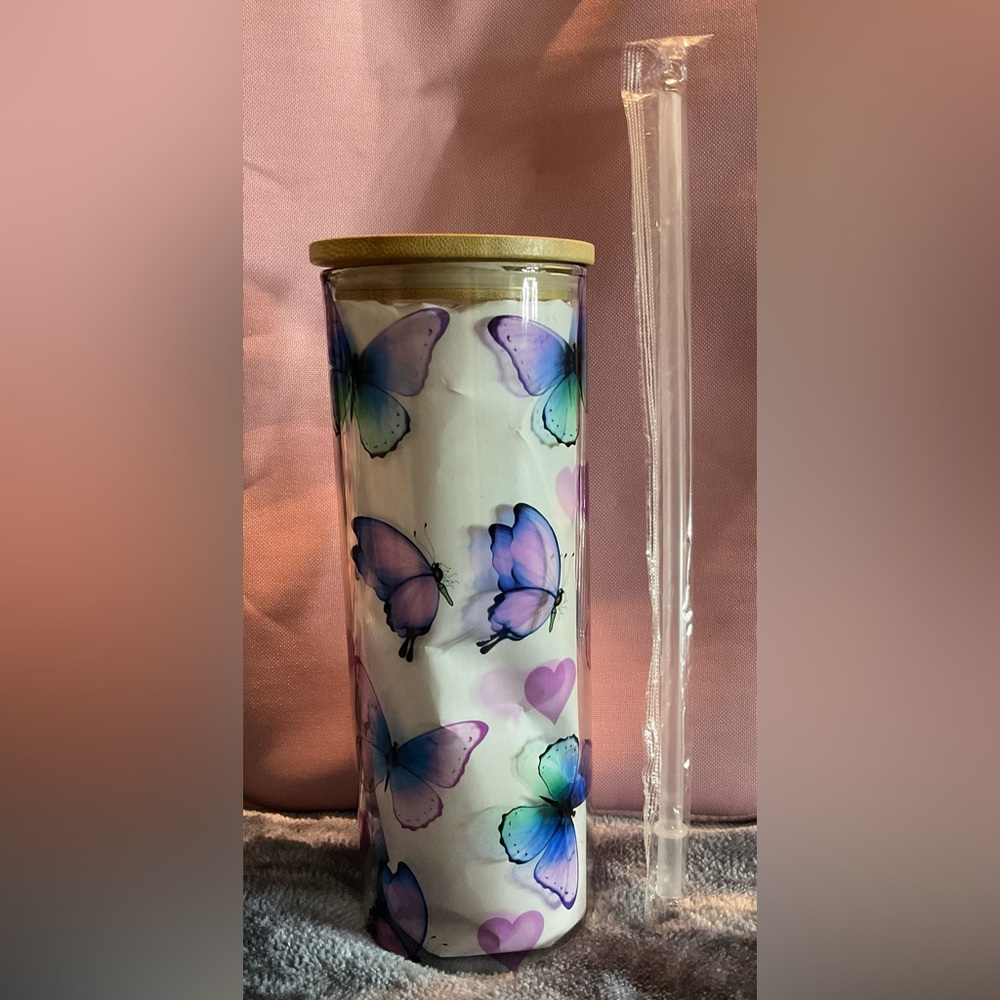 Clear glass tumbler